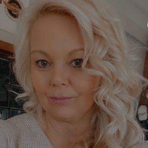 Meet your Posher, Carla